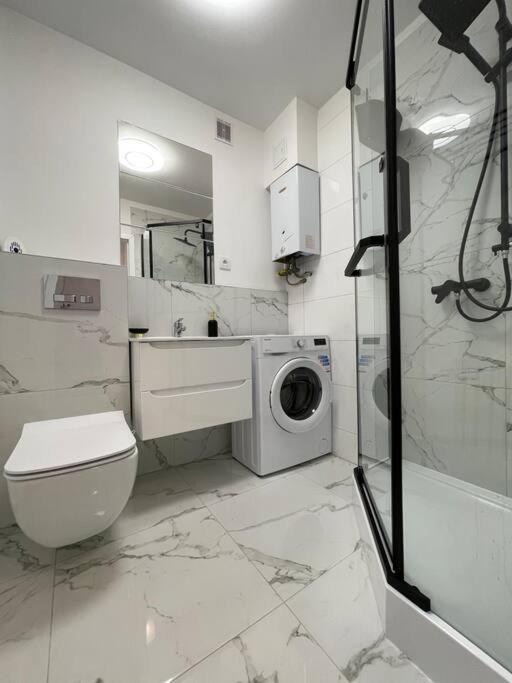 Apartment Kalwaryjska Spot In A Good Location Krakow