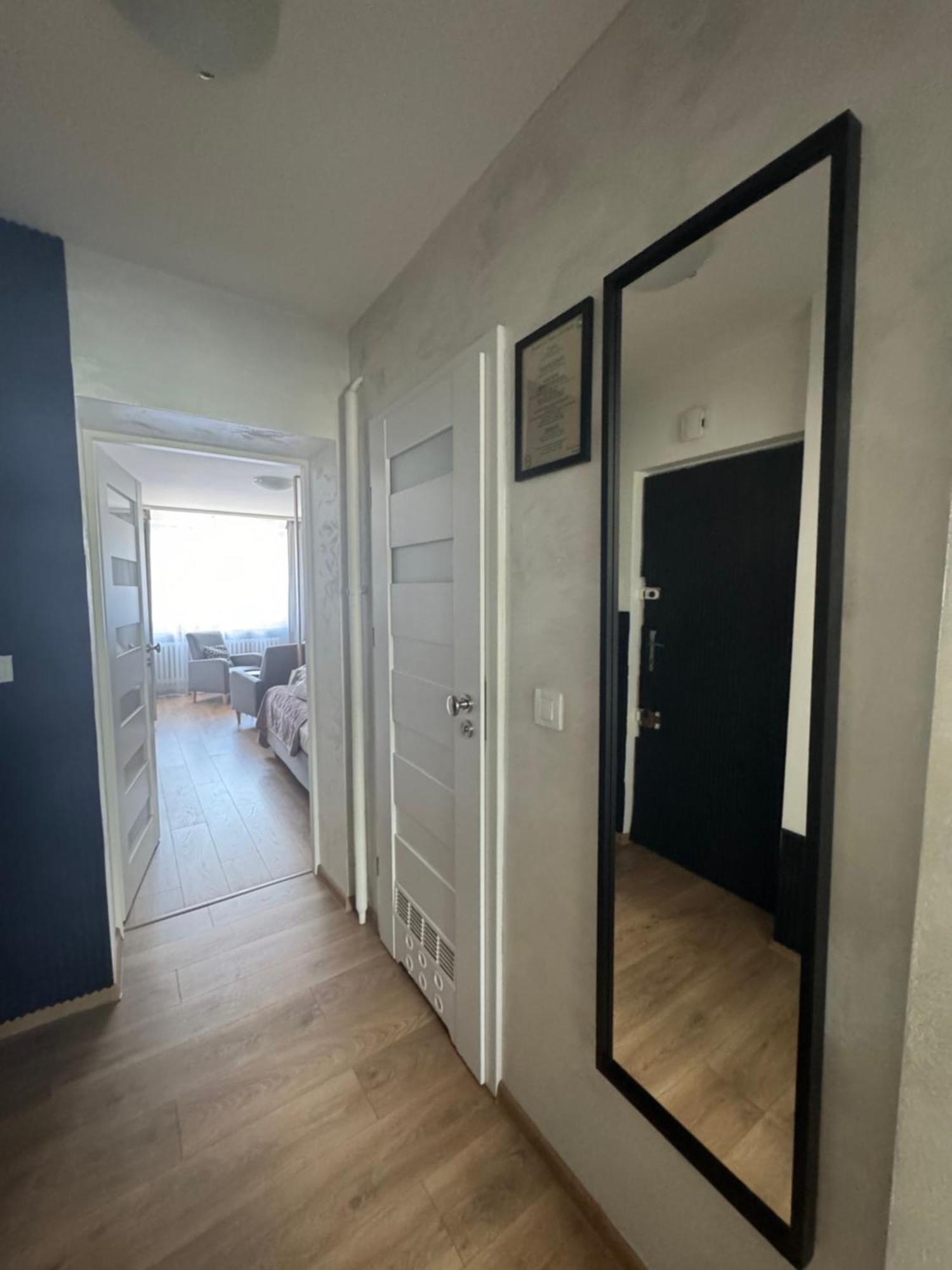 Apartament Kalwaryjska Spot In A Good Location *